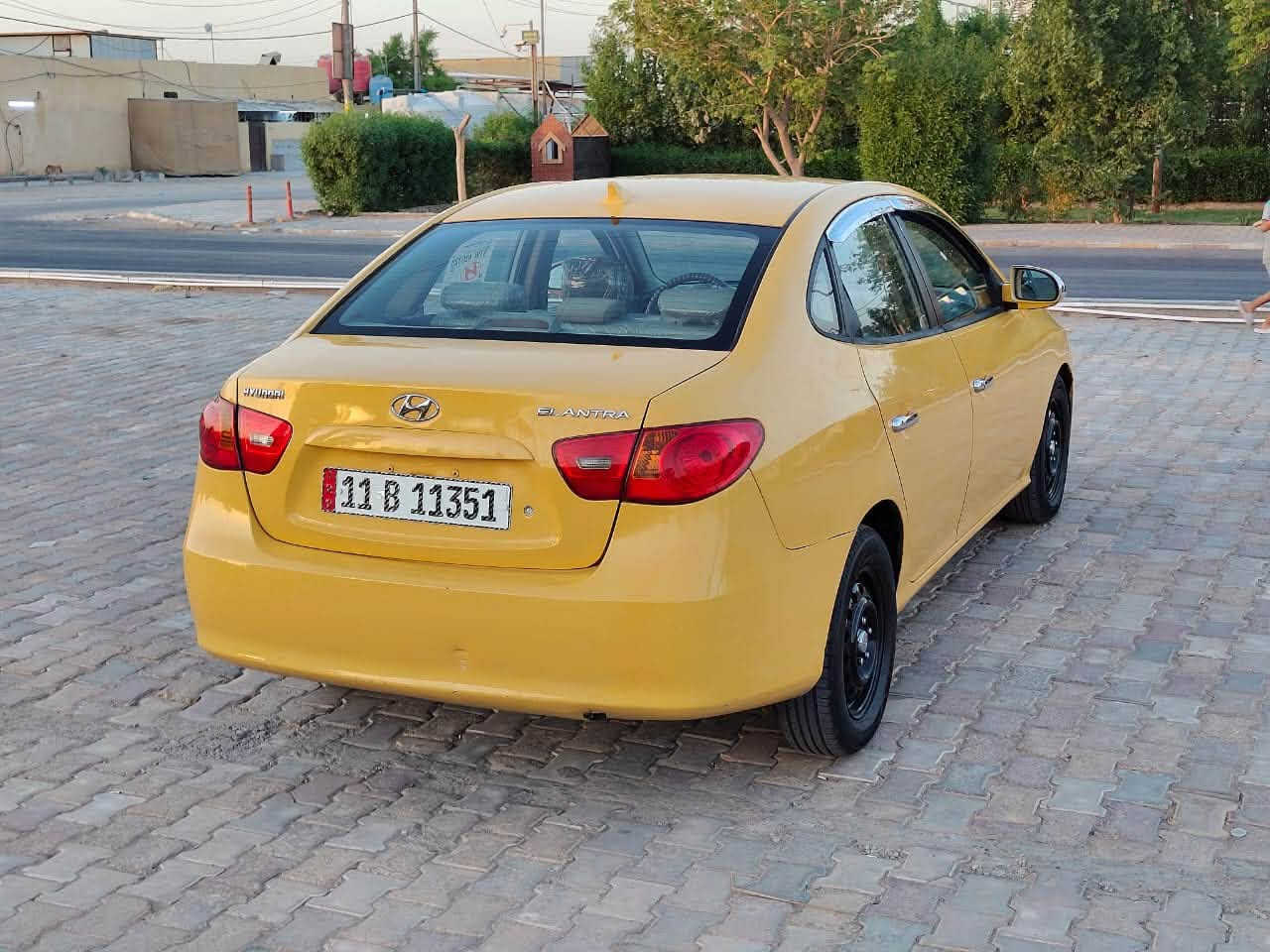 السعر87الاستفسار*********** هونداي النترا 2010 مكفولة كفاله عامه مكينه 2000 وكير مكفولة حداديه جديده تخم تاير جديده تبريد ثلج السياره جديده وجاهزة بمعنى الكلمه رقم بغداد نكليزي مشروع وطني سنويه 2028 مصفره هيه وغرامات مكان سياره كربلاء
