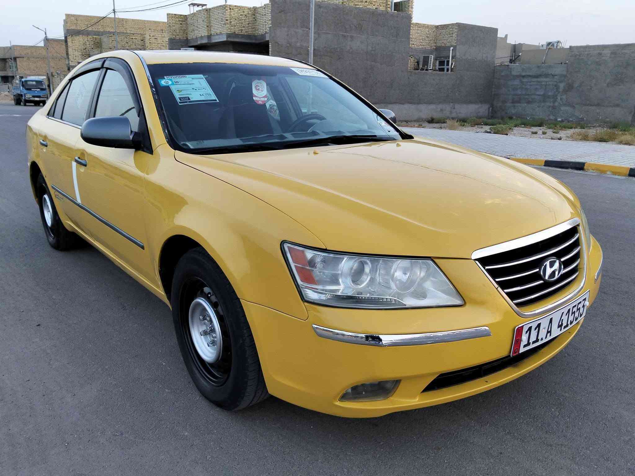 السلام عليكم سوناتا موديل 2010 فول 1/1 وارد امريكي ضررها جاملغ وبنيد بدون دواخل رقم بغداد دولي بأسمي تحويل مباشر سنوية للـ30 مصفره هيئة وغرامات محرك2400 محرك وكير مكفولات تخم تاير جديد حداديه امامي وخلفي جديد كهربائيات كلها شغاله لايت شمسي فتحة سقف تحكمات ستيرن سيارة جاهزه السعر 73 للأستفسار اكثر (***********) العنوان واسط
