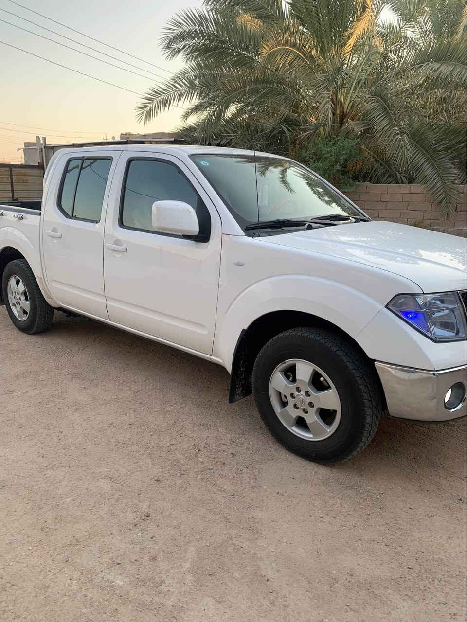 نيفاره ٢٠١١ سياره خير من الله مكينه كير حداده كله شرط الفحص السياره بأسمي رقم ذي قار مشروع وطني رقم انكليزي السنويه صارلها كم شهر من انتهت مكفوله من الضربه بيها فقط مكانات صبغ تكحيلات بديها احله من الصور تدفأه تبريد كله شغال وكله على البلاد ماتصرف عليها ربع وترايك وين ماتريد (ملاحظه) لاتراسلني ع الفيس بوك تريد تستفسر هاذ رقمي ***********  العنوان بصره قضاء الصادق 
السعر 122 ورقه وبها مجال قليل المدينة, البصرة
