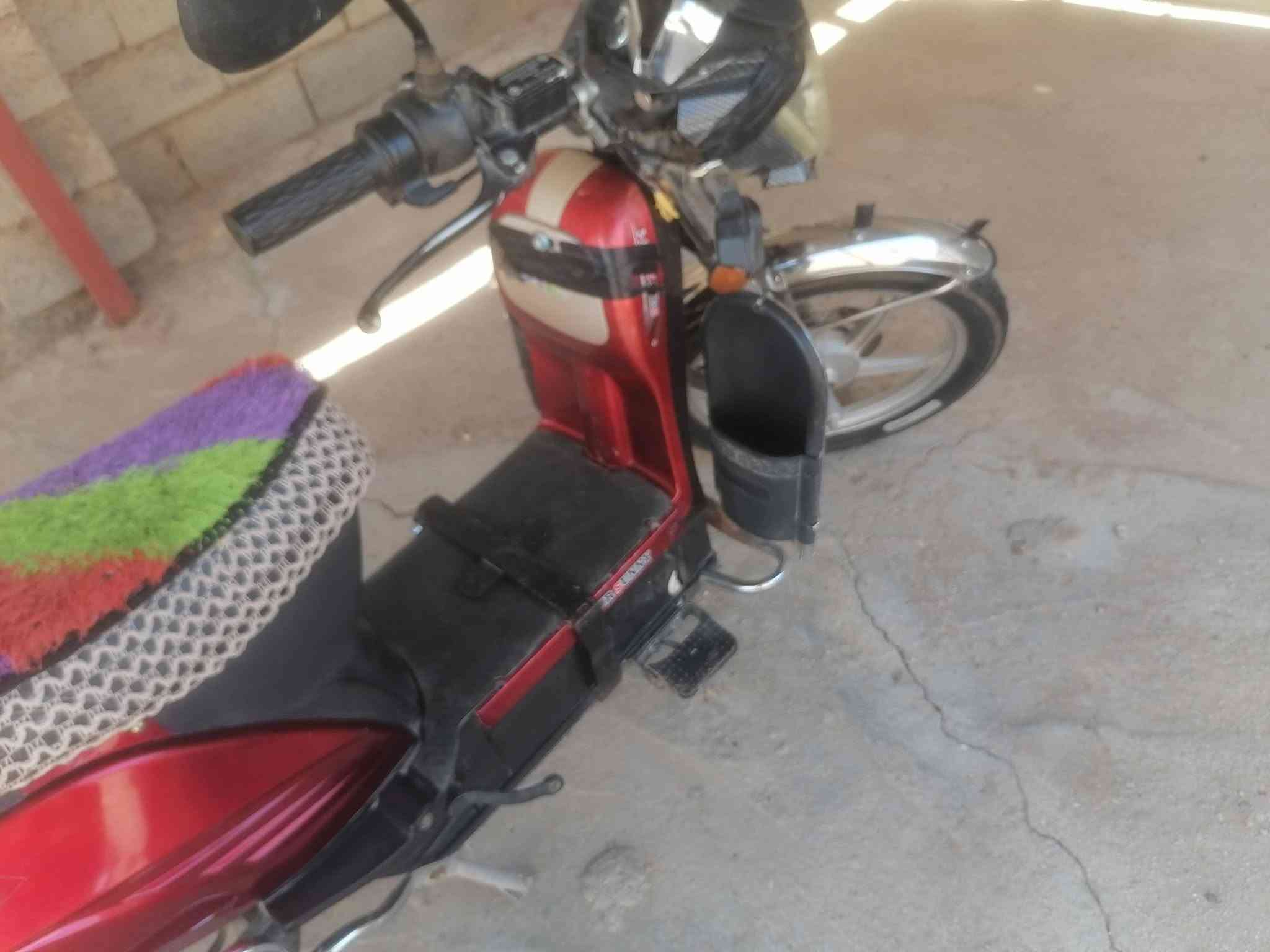 موطور شحنن للبيع سعرر ٥٠٠
من رخصت الادمن دراجه الماسه للبيع بطاريات جدد كشر جديد شوف بعينك اضويه شغاله اشاير شغاله يشتغل سويج وبصمه عن بعد
سعرر ٥٠٠
*********** للتصال او موجود واتساب

