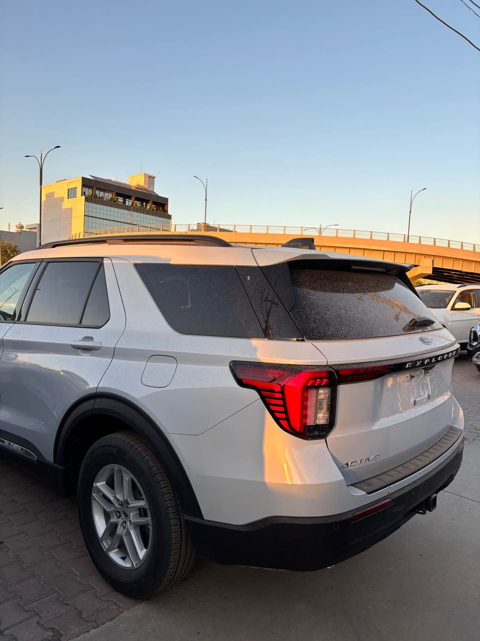 Ford Explorer 4wd active 

فۆرد ئێکسپلۆرەر
مۆدێل ٢٠٢٥ 
دەبڵ ئەکسل
مواسەفات ئەکتیڤ
سەیارەکەمان تەنها بۆنیتی بۆیاخە
بۆ نرخ ٣٣٠گەڵاو معامەلە 
بۆ پەیوەندی *********** السليمانية, العراق
