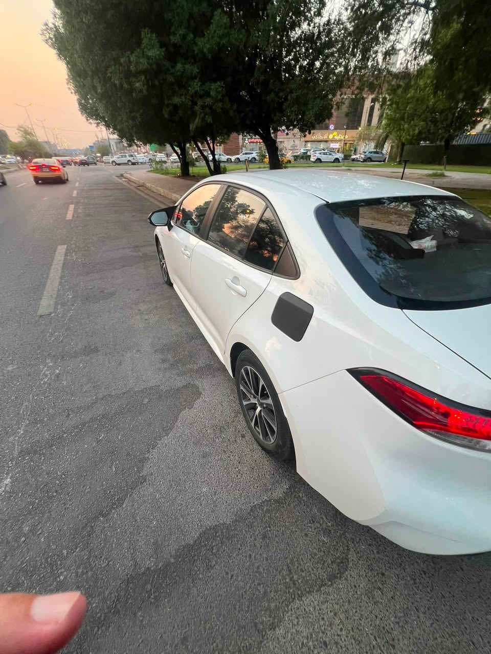 كورلا شكل أمريكي ماشيه 12 الف مكفوله عامه عدا هذا الشخط الي بالتكمه السياره باسمي مكاني بغداد الشعله السعر 155 لاتصال رقم ***********
