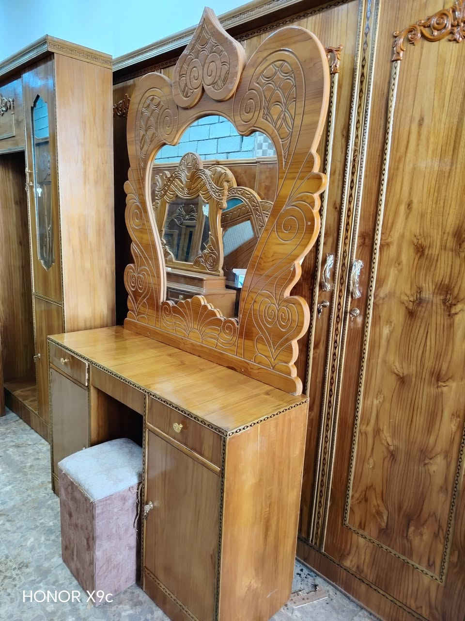 السلام عليكم غرفه كامله ام الخمس بيبان شغل درجه ثانيه مستعمله شهر واحد جديده كلش نظيفه كلش مستعمله غرفه جاهزه وكامله اي نقص ما بيها الوجه صاج خمسه ملم موديل حديث نظيفه كلش شغل سوقي جاهزه وكامله سعر 650 شامل الشد والتوصيل مجاني داخل النجف والشراي يتصل ***********
