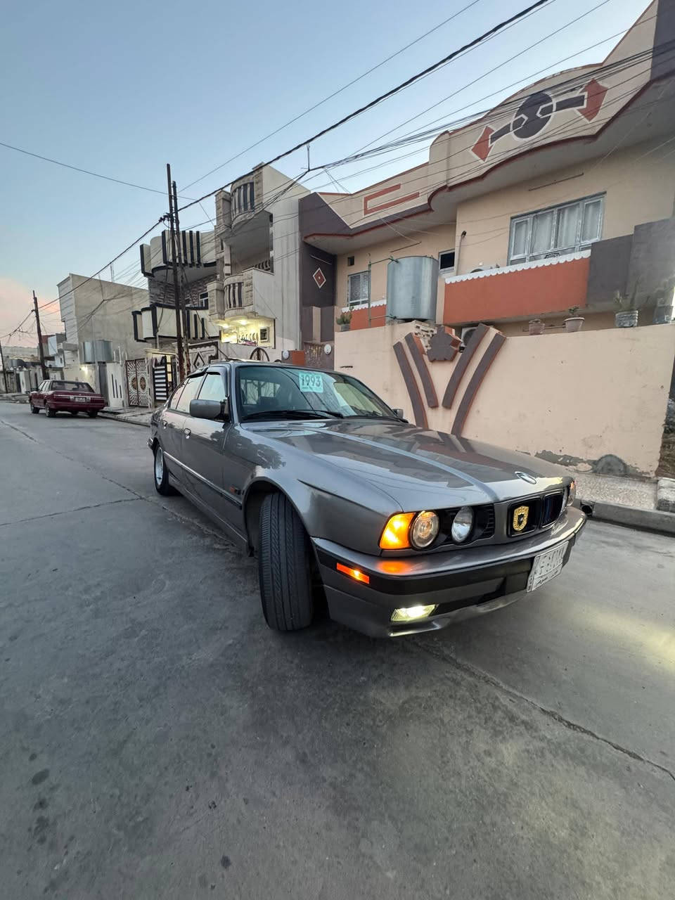 ✨ وصلت حديثاً إلى مكتب رهف 
خلينا نقدم لكم عرضنا المميز لهذا اليوم! 🚘💨
📋 تفاصيل السيارة:
🔹 السيار 🚗 بي ام 
🔹 الموديل: 1992
🔹 الوارد: 
🔹 ناقل ⚙️شرط
🔹 المحرك:          شرط       🛠✅
🔹 الرقم: نينوه الماني سنويه ما صاقطه
🔹 الضرر ( بدون اي ضرر صبغ جماليه فقط سيارا فول واحد علا واحد بس كير عادي. محرك كبس  نضافه  فول شركه شرط 
💸 السعر. 70 وبيها مجال بصيط
📍 موقعنا:
الموصل - حي الزنجلي - قرب مول دريم 📍🏢
⏰ أوقات العمل:
من الساعة 09:00 صباحاً وحتى 10:00 مساءً 🕘🌙
📞 للتواصل والاستفسار:
يسعدنا استقبال اتصالاتكم المباشرة خلال ساعات العمل:
📲 ***********
📲 ***********
🌟 مكتب رهف.. اختياركم الأمثل لسيارة العمر! 🌟
