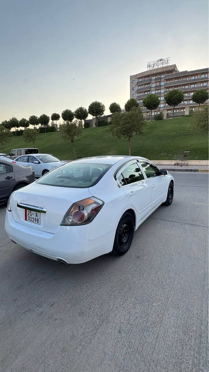 نیسان ئاڵتیما ٢٠١٢ 
بیلاد تەکسیبوە کراوە بە قسوسی🚖
گێڕ عادی🔥
بەسمە 
 شاشە ئایپاد 
تەحدید سورعە 
چوارجام کارەبای
ئاوێنەی کارەبای و هیتەر
تەبرید مەرکەزی
چوار تایەی و ویلی لۆک
پێشودوای تازە داگیراوەتەقەو ڕەقەی نیە
گێڕ و مەکینەی بەشەرتی سەد فیتەر
پشت و پێشی کەپسە دەعم و لێدراوی نیەنوکە دەرزی
سەنەوی تا ٢٠٣٠ تازەیە و بەس ڕەقەمی ماوە وەرگیرێتەوە
سعری ٦٨ گەڵا و مەجالێکی برایانە *********** السليمانية, العراق

