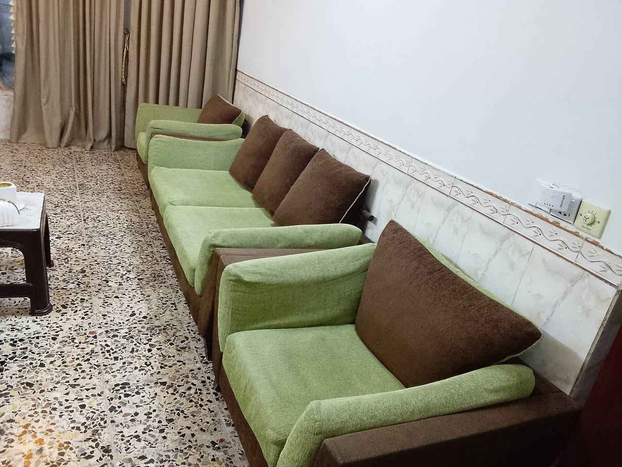 تخم مودرين مو عراقي
العبيدي/ حي السفير
‏‪***********‬‏ واتساب موجود
