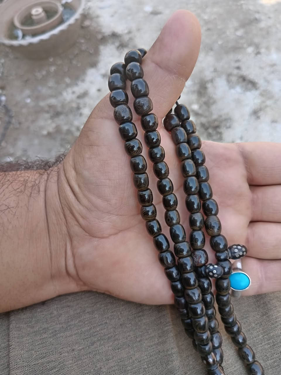 يا الله يسر حجازي 101 قديمه انتيكا مكاويه نظافه تامه بوزن 53 غرام قطعه تحفه ***********
