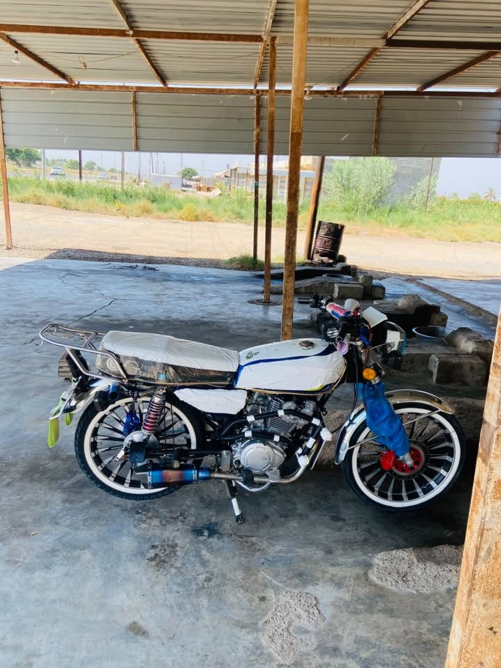 الموديل 2025 شهر 5
200cc محرك
صلنصة جعرى
الشاشة محروكه
الموطور كامل مكمل مجنبز P
الموطور   اوراق مابي لن ماخذي كسر كارتون P
السعر ب 800 بي مجال جماعت ال 699 وجوه اعذروني
الرقم ***********
عنوان صلاح الدين قضاء ناحية يثرب

‏***********
