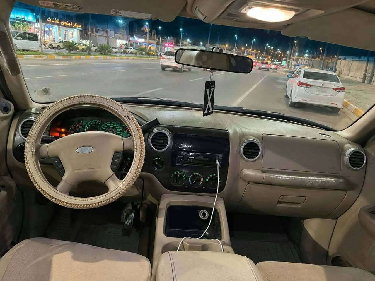 فورد اكسبلورر • ماكو تفاصيل • بلا زحمه