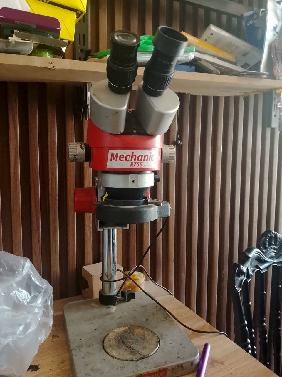 مجاهر صيانه عدد2
RF4 شغال بس وحده من تقريب واكفه وثانيه تشتغل
الثاني mechanic 
R75s
مابي شي 
بغداد تقاطع النهروان 
***********
