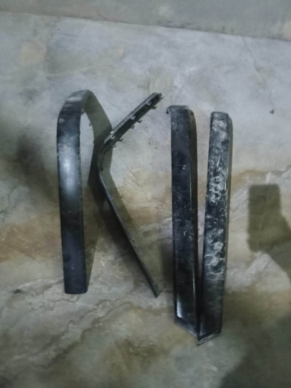 غراض بي ام دبليو كله شغال وجديد بس الدركه طاك ايرباكها مكاني ديالى خانقين قيم واخذ ***********
