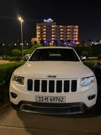 للبيع او مراوس جيب لمتد فول مواصفات موديل 2015 امريكي بدون ارباك حادثه...