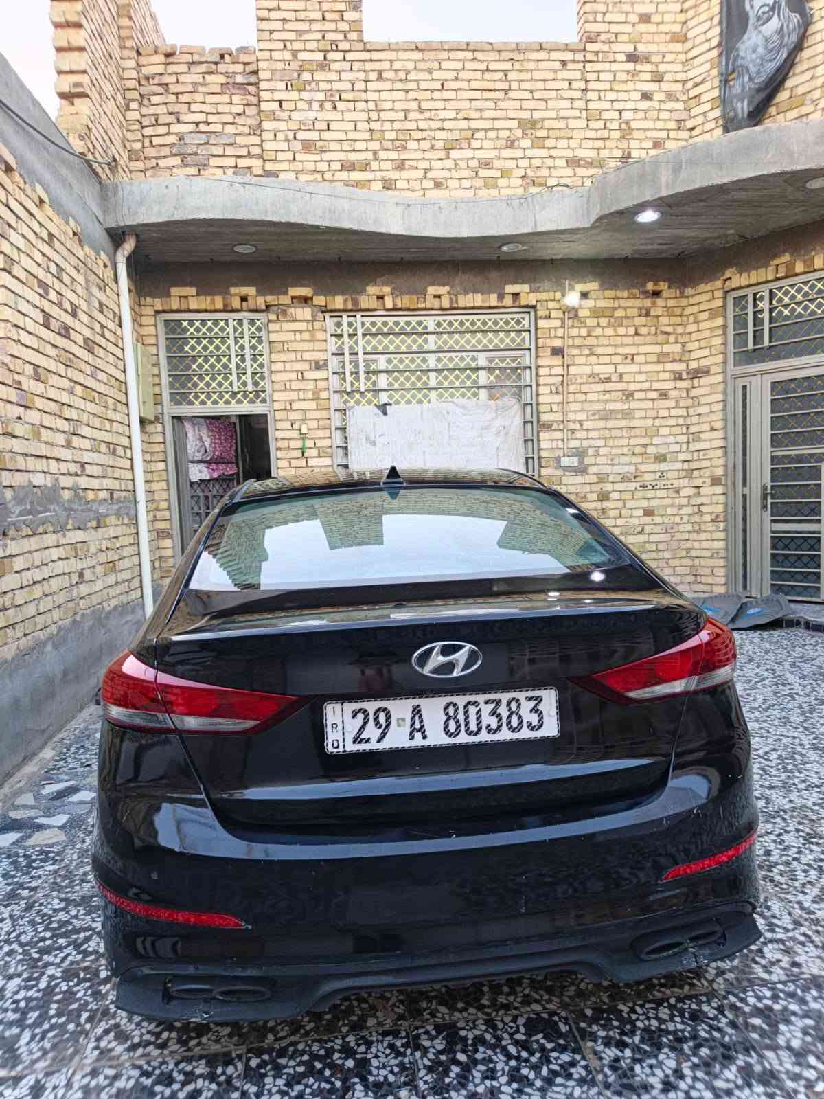 للبيع موديل 2018 امريكي رقم واسط بسمي سنويته 2031مكانه الكوت مركز المدينه حادثه جاملغ اوبنيد بدون دواخل ترهم مراوس سعره 105.  ***********(***********
