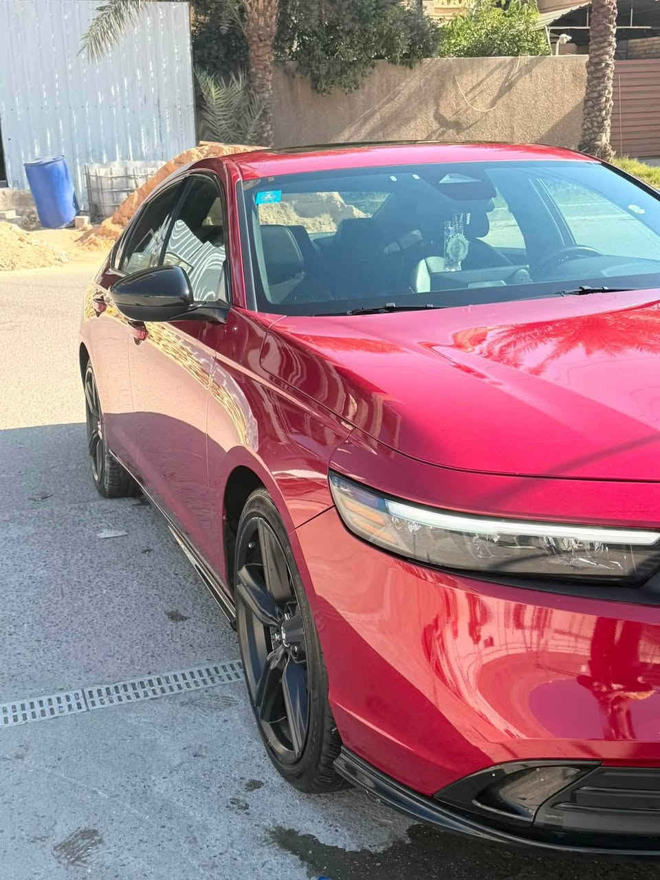 هوندا اكورد  سبورت L2024
رقم بغداد

 هايبرد سبورت )(L)
السيارة ماشيه 60 
• مكينة 2000 هايبرد تنفس طبيعي
• كير اوتوماتيك 
تدفئه كشنات 
• شاشة كبيرة
كشن خزن ميموري
•فتحه
• كاميرا خلفية 3 انظمة
• كرسي كهرباء جلد  لون اسود  
• رادار امامي
• مانع تصادم
• محدد مسار 
• تصحيح مسار
• شفتات بالستيرن
• مثبت سرعة
• مانع انزلاق
• دخول ذكي 
• إنارة ترحيبية
• هندبريك كهرباء
• عداد ديجيتال
•لايت عدسات زينون
• نظام اوتو لايت Auto
• لايت العالي زنون 
اوتو هولد للبريك
• حساسات مطر 
• حساسات دخول الإنفاق
• حساسات ضغط هواء الإطارات
• أوامر صوتية
• 4 أنظمة قيادة (eco,individual , sport,normal )
• بلوتوث
الضرر: جاملغ خلفي جهة السايق ومبدل بلادي بدون معجون وصبغ 
جاهزه من كل شي 
السعر  (( ١٨٩))
 وبيها مجال شي بسيط

*********** 
***********
واتس اب واتصال
مكان السياره بغداد حي الحسين حي الجهاد
