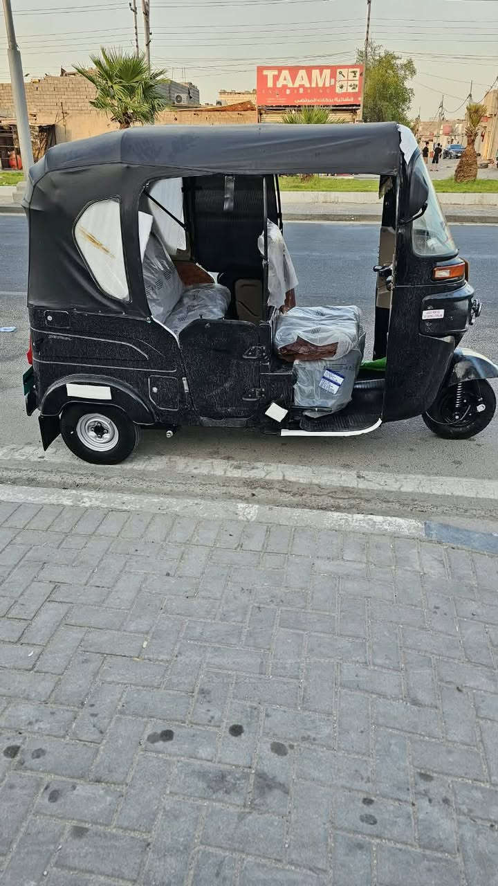 تكتك موديل 21داخله ب22رقم وسنويه نكليزي البدي مكفول مكينه مجفته تجفيت شركه كهربائيات كلها شغاله تخم تاير تكتك جاهزه مجهزه ***********مال جناي السعر 6800مكاني بلبصره
