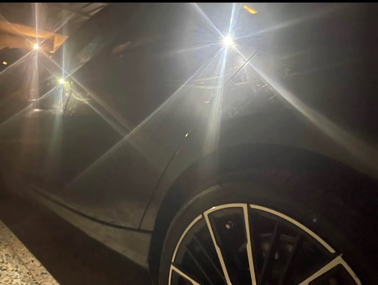 Bmw 
F20
i 118
موديل 2014 
واكيد المواصفات ما راح اذكرها لان هواي مواصفات 
كوبون بنزين موجود 
مكينة 1600 توربو 
مكينة بيهة بخار ( توربو )
ضرر قطعة واحدة صبغ جامرلغ سكن امامي 
وبيها ملاحظات تعديلات بسيطة ورصعات 
بدون ايرباكات 
ترايها للبصرة 
المكان كركوك ( حي الواسطي )
السعر ١٠٠
وبيهة مجال بسيط 
للتواصل خاص او اتصل على الرقم 
*********** 
واتس اب متوفر ايضا كركوك, العراق
