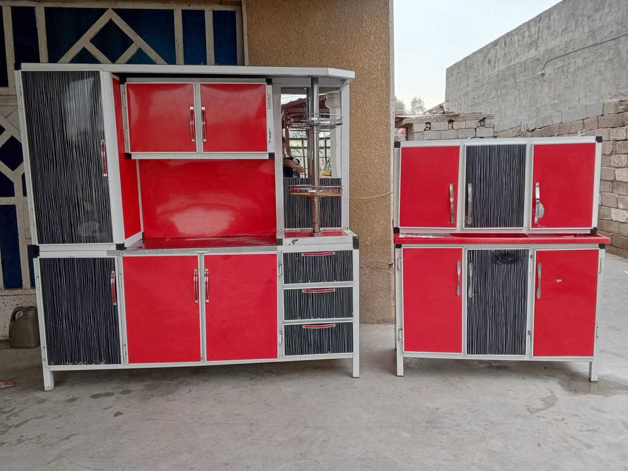 كاونتر للبيع 4قطع اخو الجديد نظيف جدا مرمر 
شراي يتصل ***********
