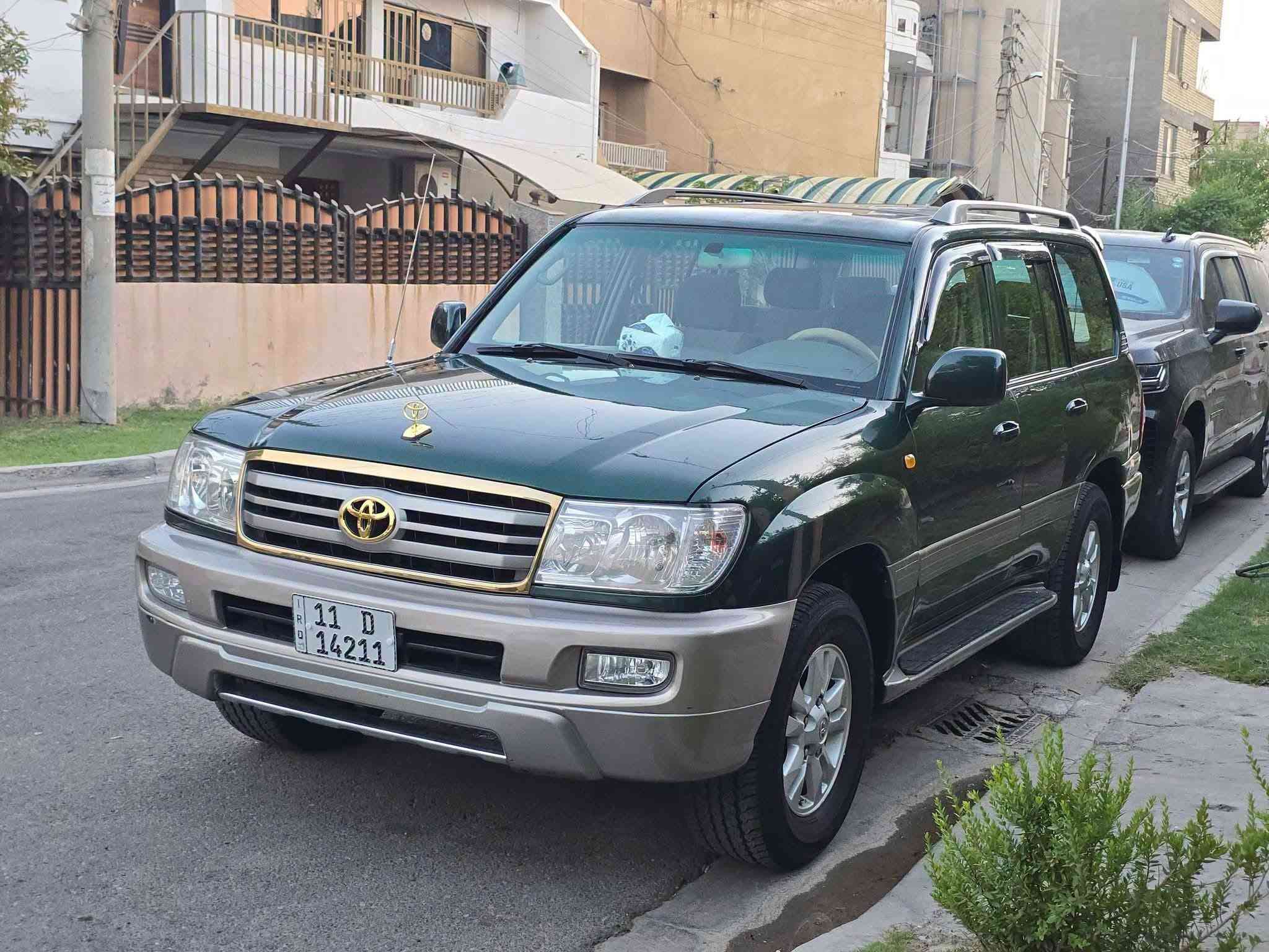 للبيع لاندكروز  2007 GXR اصل
مجدد بالكامل (كلشي بيها جديد)

رقم بغداد 

سلايد
محرك v6 العدل
 كير اوتماتيك
جام اوتو
لوكير
دبل تانكي 
7 راكب 
تبريد ٣ قطع مركزي 

بسمي شخصيا تحويل مباشر

السياره خليجي مكفولة من الضربة 

السعر 168

مكان السياره بغداد حي الاطباء بلجهاد قرب خدمي شارع المطار للتواصل 
***********
