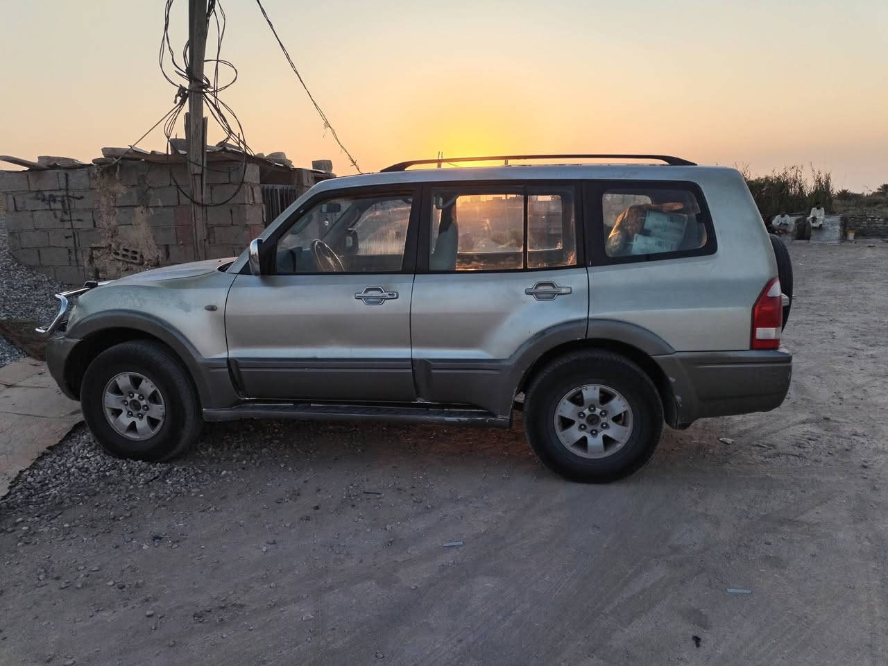 باجيرو ٢٠٠٤
رقم بغداد دولي
مكينه وگير بلادي
تبريد فول
كهربائيان كله شغال
حداديه جديده
تخم تاير جديد ياباني
سنويه لل ٢٩
مكان السياره المثنى
رقم الهاتف ***********
