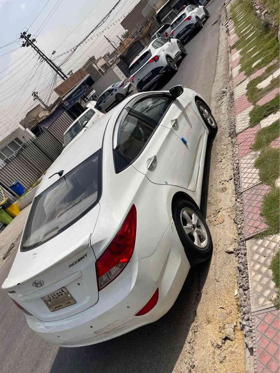 اكسنت 2013 خليجي مكينة 1600 كير ومكينه مكفولات بيها صبغ قليل ب قماره حديده وكعت عليها صور السونار بل منشور مكان سياره حي جامعه بغداد هـ *********** 
سعر 78$ بغداد, العراق
