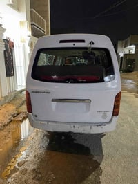 سياره جمبي h1 مواليد 2014 رقمها بغداد انكليزي سنويه 2030 الموقع بغداد ...