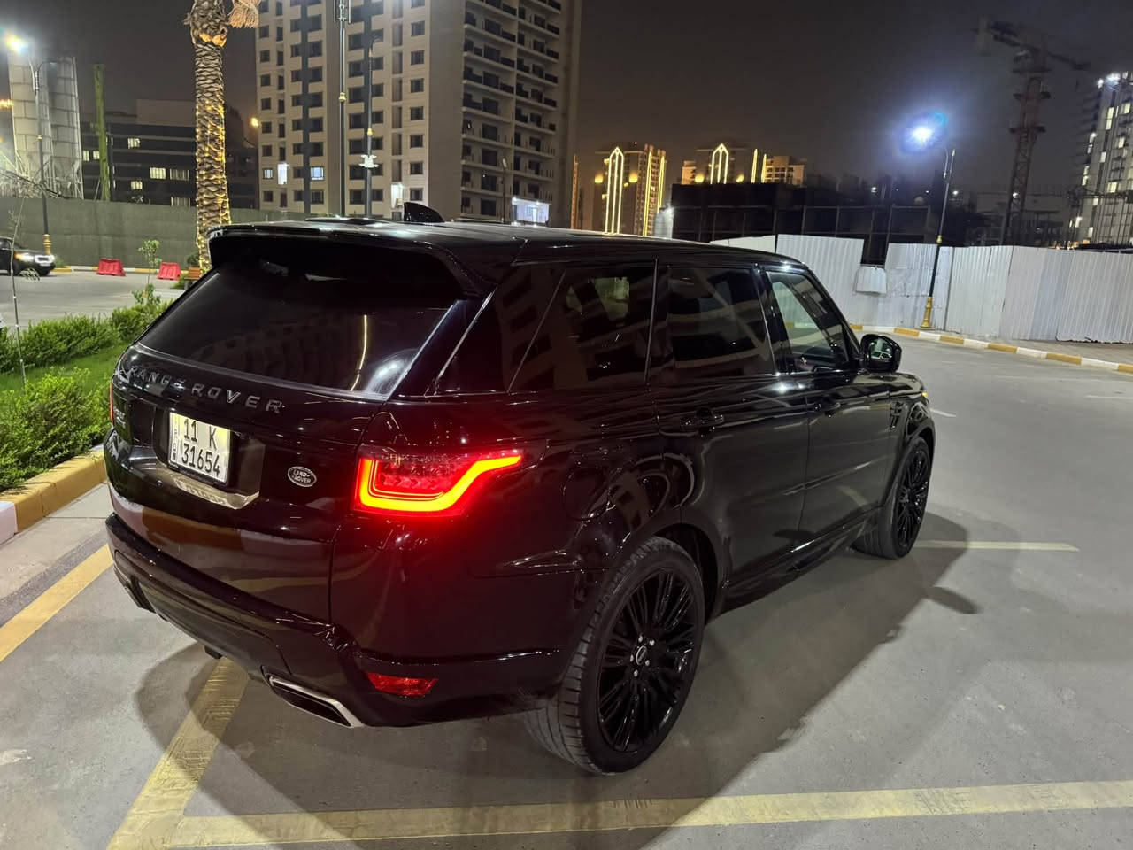 رنج روفر سبورت • V8 سوبرتشارج • ٣٥٠٠٠ ميل