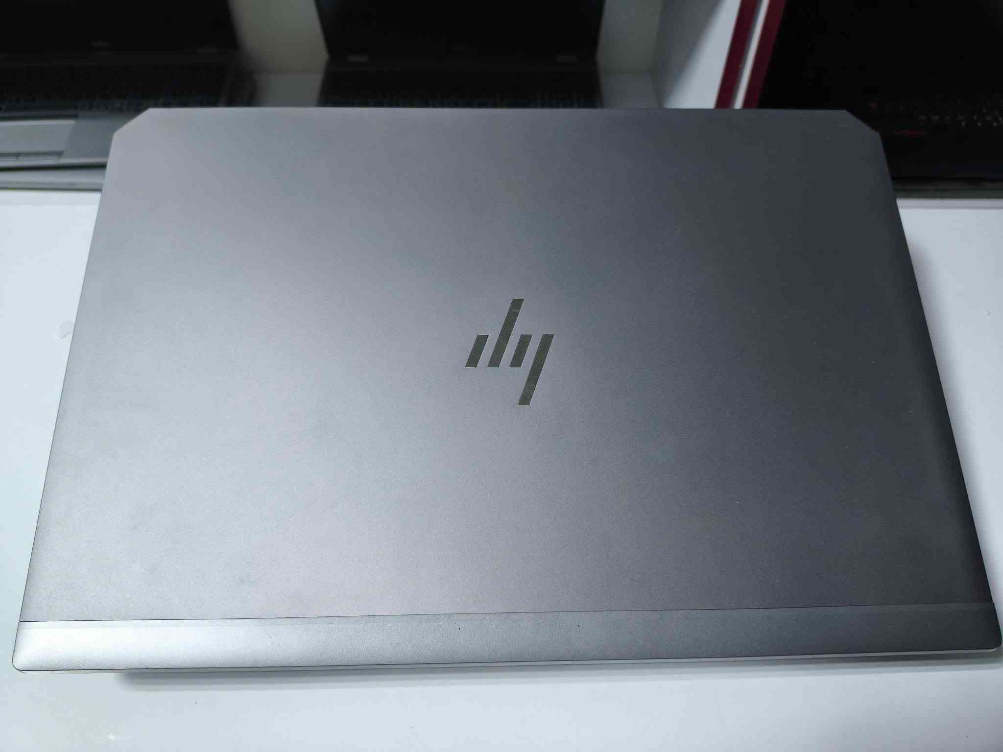 بمعالج i9 و بكرت شاشة RTX5000 بحجم 16 كيكا
المهندسين لا تفوتكم
🔥 HP ZBook 17 G6 — Workstation احترافي بقوة NVIDIA Quadro RTX 5000 🔥

💻 المواصفات:

🚀 المعالج: Intel Core i9 – الجيل التاسع H

🎯 كرت الشاشة: NVIDIA Quadro RTX 5000 16GB

🧠 الرام: 16GB DDR4

💾 التخزين: 512GB SSD

🖥️ الشاشة: 17.3" FHD

🎮 كرت مدمج: Intel UHD Graphics 630

⌨️ الكيبورد: عربي + إنكليزي بإضاءة ليزرية

🔥 أداء احترافي للأعمال الثقيلة!
مصمم ليقدم أداء قوي في: 🎮 الألعاب
🏗️ التصميم الهندسي
🧊 برامج الـ3D والرندر
🎬 المونتاج
💻 البرامج الهندسية والثقيلة

🎁 هدايا مجانية مع الجهاز: 🖱️ ماوس
🖤 ماوس باد
🎒 حقيبة لابتوب
🔌 شاحن

📍 العنوان: بغداد — الأمين الثانية
📲 للطلب والاستفسار واتساب أو تليگرام:
***********

مليون و50 الف بسسس
