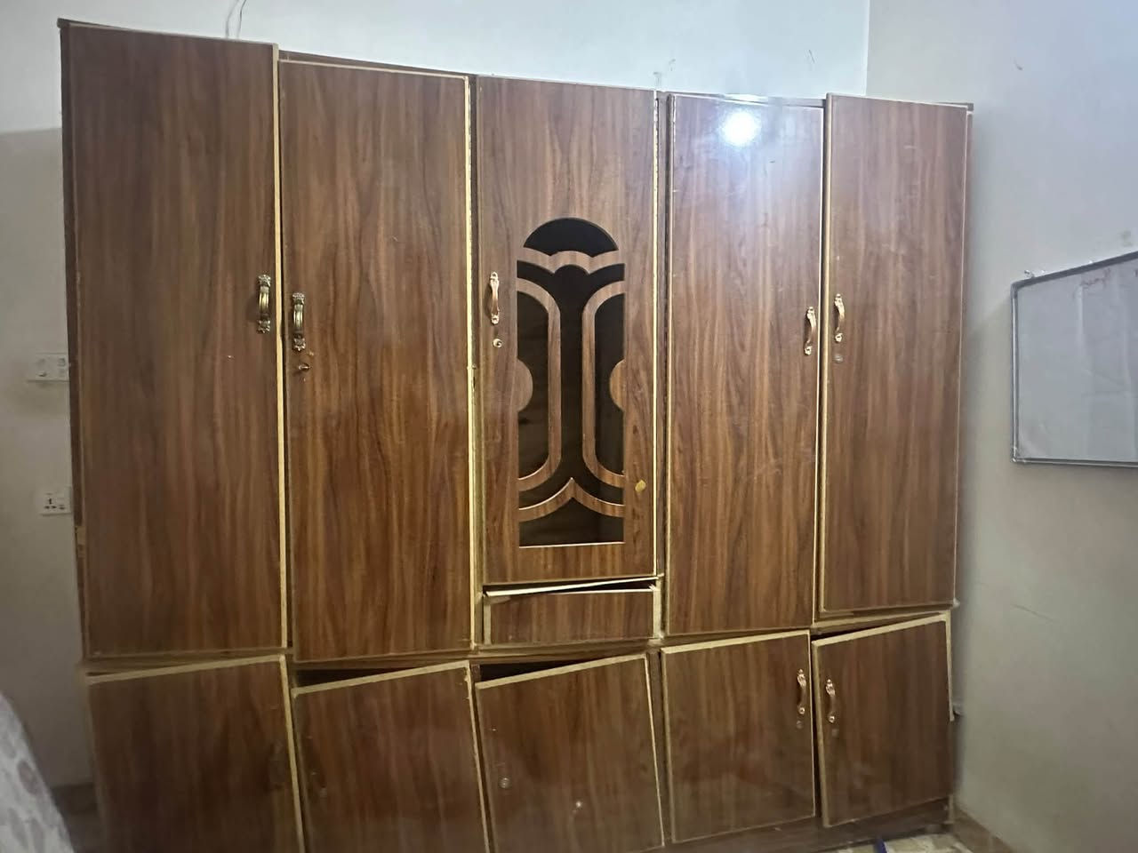 بيع مستعجل • غرفة نوم • أثاث