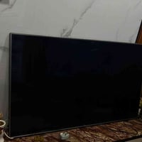 البلازما نوع ال اجي حجم كبير  سعر 650 ألف  الغساله شغاله بس نشافه عاطل...