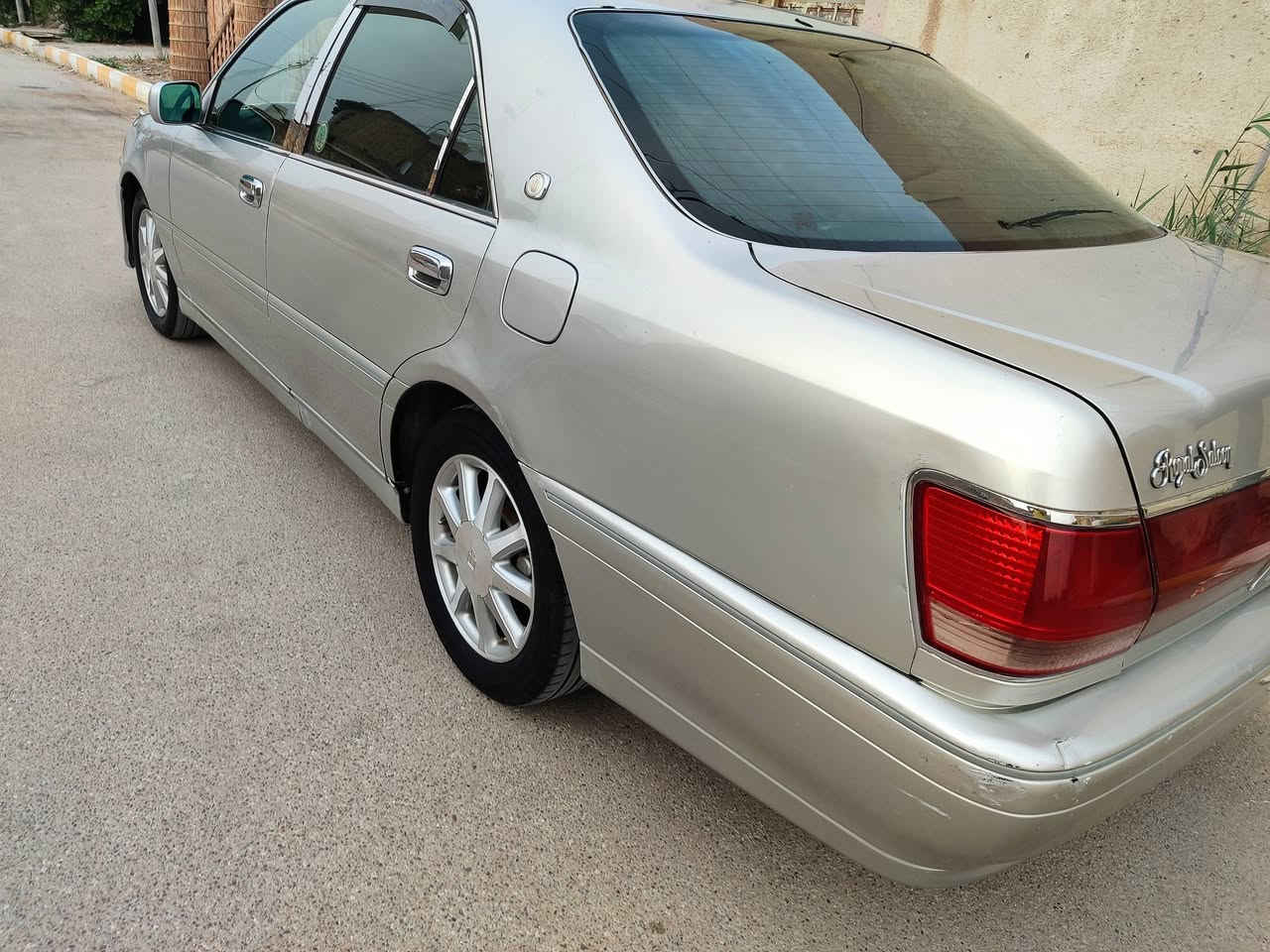 كرستال اصل • ٢٠٠١ • ناصرية