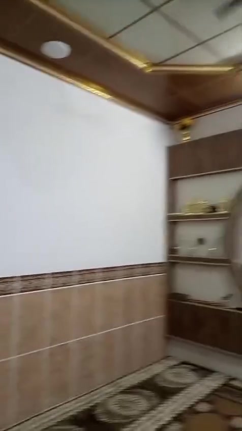 سلام عليكم.
دار للبيع في جلولاء حي المرور قرب الشارع العام السايدين
خلف مدرسة اليقطين
موقع ممتاز جداََ 
تتوفر كافة الخدمات ماء كهرباء تبليط اناره مدارس 
مساحته 130 متر
سعر المطلوب 48 وبيه مجال. 
للاستفسار ***********
