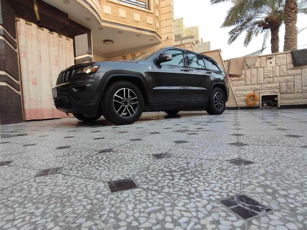 Jeep 

 تراك هوك بغداد باسمي  ٢٠٢٠

السياره فول موصفات 
فول ١/١
1-فتحه 
2-خزن ميموري 
3-كشنات شامو كنتاره تدفه تبريد 
4-نضام دفع رباعي 4x4
5-نضام تعليق هوائي جوبلسات
6–اربع انضمه لقياده 
7- نضام توفق ذاتي رادارات خلفيه 
8-اشاره بلميرايه 
9-صندوق كهربائي 
&& وباقي الموصفات المعروفه لجيب 
&&المكينه 3.6

&&& السياره وارد امريكي حادثه خلفي 
موضح بالصور 

&& جاهزه مكينه كير 6 v
&&تبريد حداديه تخم تاير كل نقص مابيهه 

مكاني النجف الاشرف  

230 وبيها مجال بسيط

***********
***********
