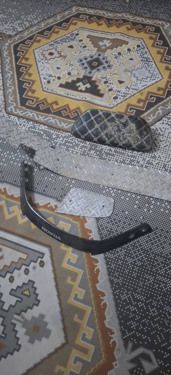 سلام عليكم غراض للبيع الي تريده راسلني خاص خاص مفتوح
