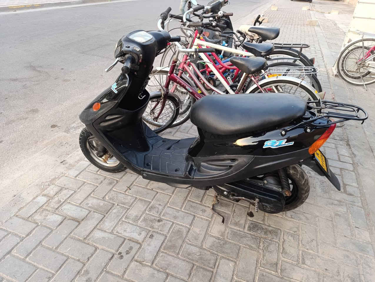 دراجة بي جي نضيفة للبيع مكانه بغداد حي العامل 350 هاتف *********** واتساب موجود
