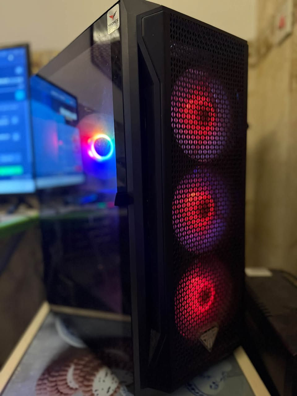 السلام عليكم
كيس اسود بكرت 4060ti ومواصفات وبراندات مرتبة وعاليه كلش وكل الكراتين موجوده و الوصولات هم موجوده وتعبان عليها وجديده واستعمال شهر واحد ومتروكه حاليا  

GUP : NVIDIA GeForce RTX 4060ti 8g
Cpu: core i5- 12400F  
Ram: DDR4 16gb (8x2) T-force rgb
Hard: 2TB NVMe M.2 SSD Lexar NM620 3500MB/s
Psu: XIGMATEK ASGARD M 650w
Cas :T-force MASS 4 fan 

اخوان كل القطع براندات مرتبة وتجميعة مستعمل  استعمال قليل ونظيف جداً السعر مليون 250

‎مكاني بغداد الزعفرانية
 *********** للتواصل
