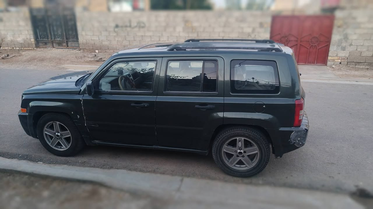 جيب باتريوت موديل 2008 مكينه وكير مكفولات تبريد شغال طخم تاير باتري + مشط ستيرن + راديتر جدد سياره بأسمي 60 وبيها مجال حك الجيه الرقم ***********
