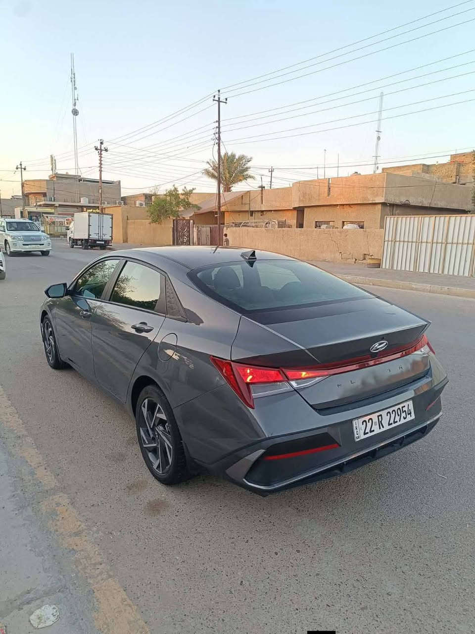 السلام عليكم
هونداي النترا للبيع موديل 2025 رقم اربيل الجديد 
لون اسمنتي  دخول جديد  الحادث صبغ بنيد نفسه مصلح  بدون دواخل بدون ارباك
المواصفات 
بصمه + بصمه ابواب 
تشغيل عن بعد + داخل اسود بلاك 
شاشه الكتروني 
لد نهاري + لايت زنون 
فول تحكم استيرن
ثلاث انظمه قياده
رادار امامي مع رادار جانبي 
ويل كب توقف ذاتي عنده الاقتراب 
محرك 2000 دوش بانزين فقط
وباقي المواصفات المعروفه 
مكان السياره بغداد 
الهاتف *********** متوفر واتساب
