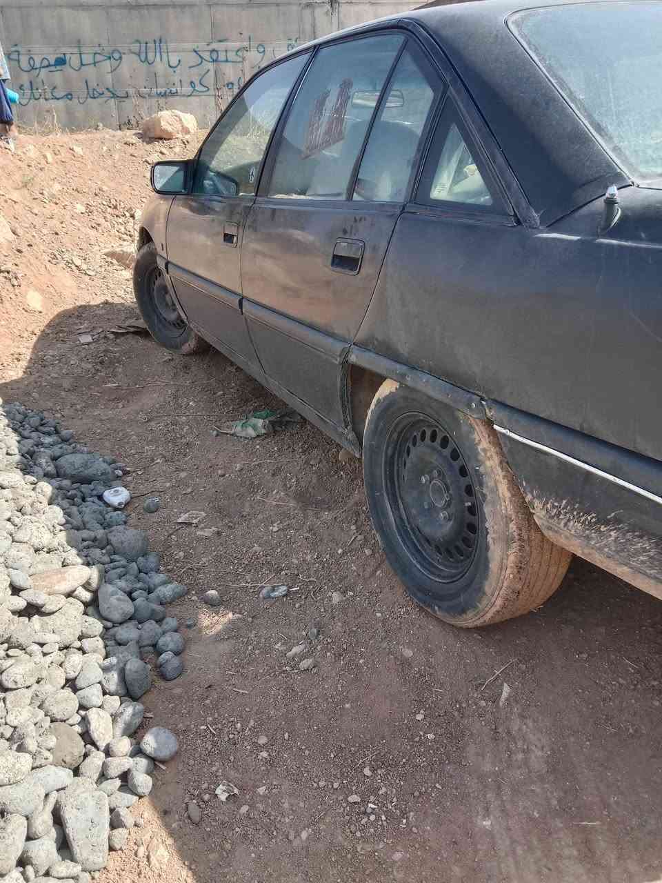 اوميغا • حجم ٢٠٠٠ • محرك شرط