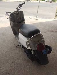 دراجه بوليسي مكينه ما مفتوحه بيه بس كلج امامي مزين ولدراجه كابريتر مو ...