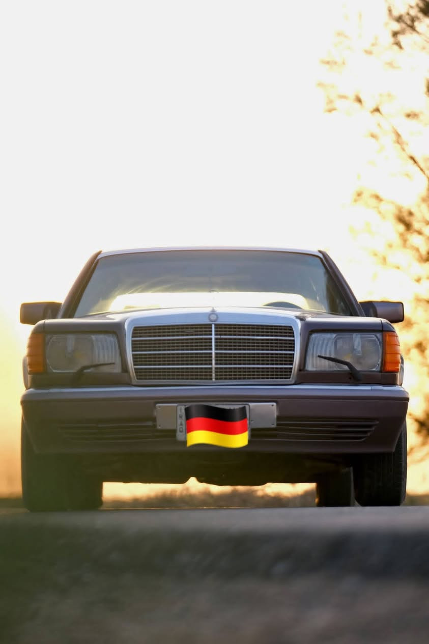 سلام عليكم اخوتي
مارسيدس 300  SE 🇩🇪
موديل 1991
 رقم بغداد تحزيل ثاني يوم 
سيارة لا ضربه لا خياس لا تبديل 
سابقاً جرد وصبغنه عام صور موجوده قبل صبغ 
سيارة جاهزه سلايت تبريد ثلج صدر حدادية 
سيارة اي نقص مابيها جاهزة للاخير  
سيارة مكلفه ومتعوب عليه امانة الله  
سعر سيارة 160 وبيها مجال 
اتصال ***********
مكان سيارة بغداد
