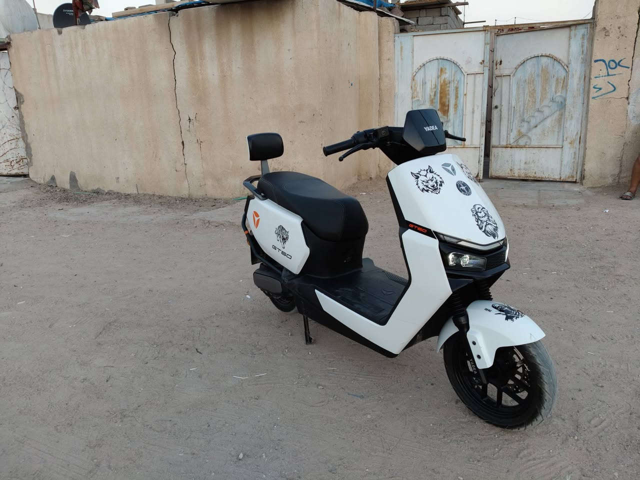 سلام عليكم دراجة للبيع
نوع الدراجة تايلج GT 60
2026
بطاريات العدد 6مصطره أكبر حجم 
غراضها كامله امرايات شاحنة دراجة ونضيفة ما مستخدمة قليل طلعت من الوكالة قبل2شهرين 
مكان الدراجة البصرة الزبير الدراجة الجديدة ب مليون و450
السعر 950وبيها مجال قليل
الستفسار مراسلة الرقم ***********
