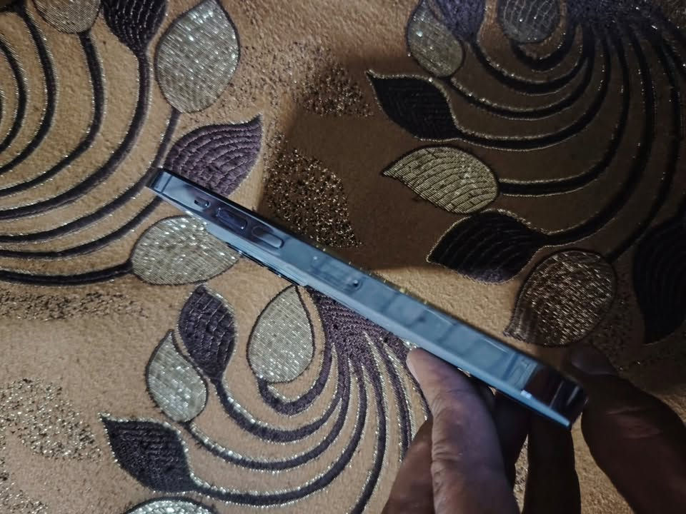 آيفون 13 برو • ١٢٨ • بطارية ١٠٠