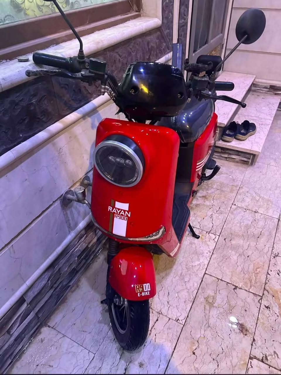 دراجه r900ريان مديل 26 دراجه جديده كلشي شغال شرط الفحص بعدها عدل دراجه  مالت محمد الوكيل  بطاريات ريان مديل 26 دراجه حلوه ونضيفه عنواني بصره شط العرب الجزيره شارع الصقر قرب مدرسه الصقر السعر 600وبيها مجال  للشراي والموشراي لاتراسل وتعب روحك الاتصال ***********
