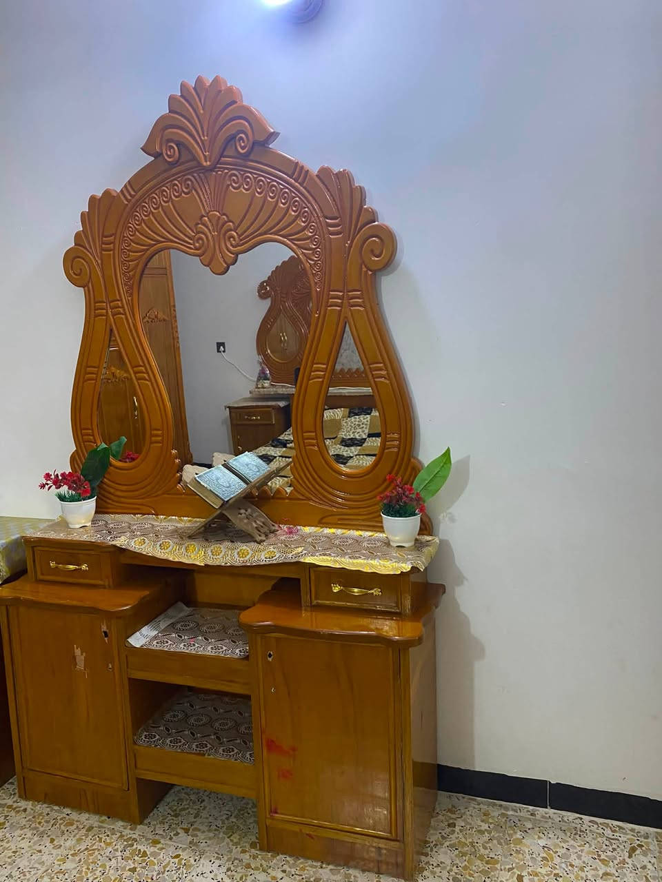 السلام عليكم من رخصت الادمن ميز تواليت وكنتور زاويه بابين ومبردة الحافظ الاصليه والله 
واتر بم 2
مكان بغداد حي اور اي استفسار على رقم الهاتف خلص متواجد 
***********
