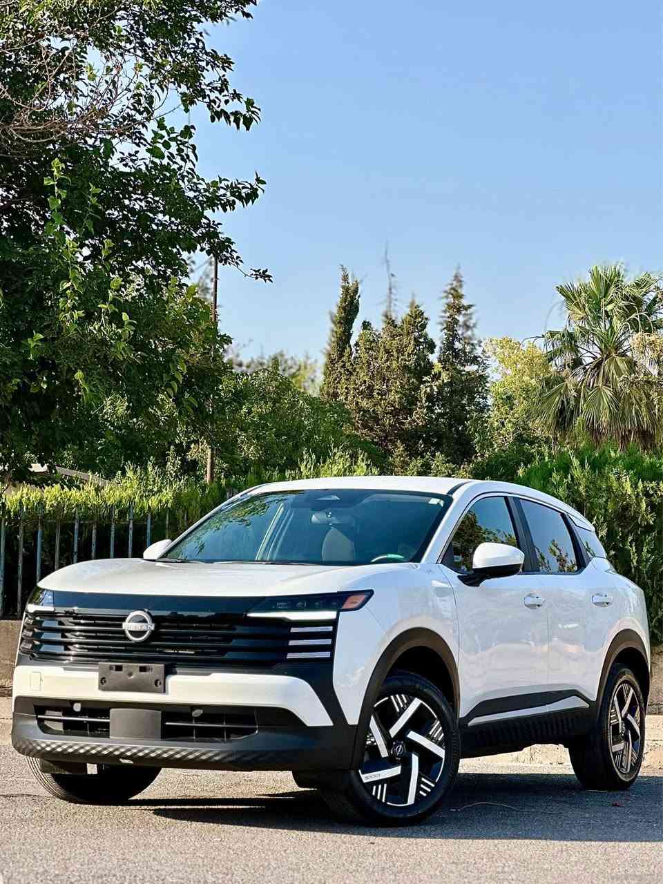 نيسان كيكس SV AWD 2025 ماشية  ١٦ الف كيلو متر
محرك 2.0L  دبل اكسل (AWD)

ربع باب سايق و ربع باب خلف سايق صبخ 
بصمة + تشغيل بصمةشاشة كبيرة + شاحن لاسلكي
كاميرات + حساسات + رادارات 
نظام (ECO / NORMAL / SPORT)
رقم الشاصي : 3N8AP6CA5SL304510
بدون رقم – يترقم في المحافظات الشمالية (كلفة الرقم 1500 $ على المشتري)
📍الموقع : أربيل
📞 *********** (اتصال / واتساب ) أربيل, العراق
