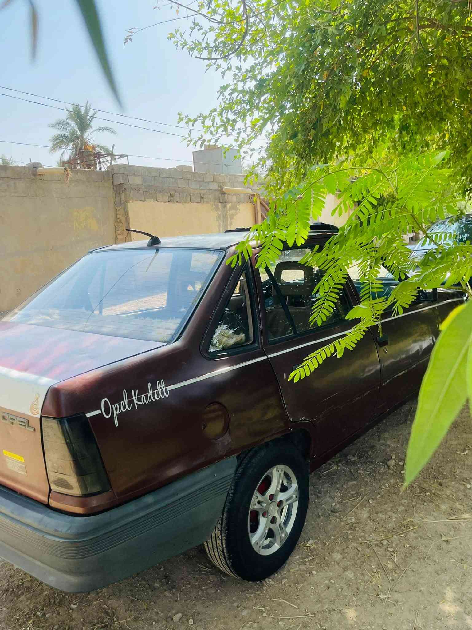 سلام عليكم للبيع اوبل كاديت رقم ديالى الجديد محرك كير كفالة صبغ بلادي سيارة كاملة
مكاني ديالى المقدادية 
الموديل /1992
السعر/24 ورقة بيها مجال 
الرقم /***********
