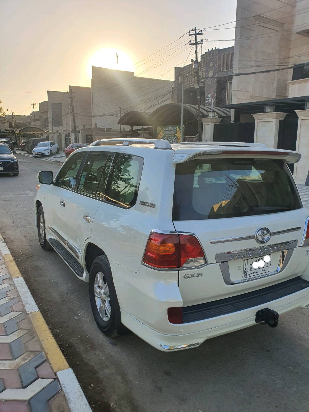 لاندكروزر • ٢٠١٠ • رقم بغداد