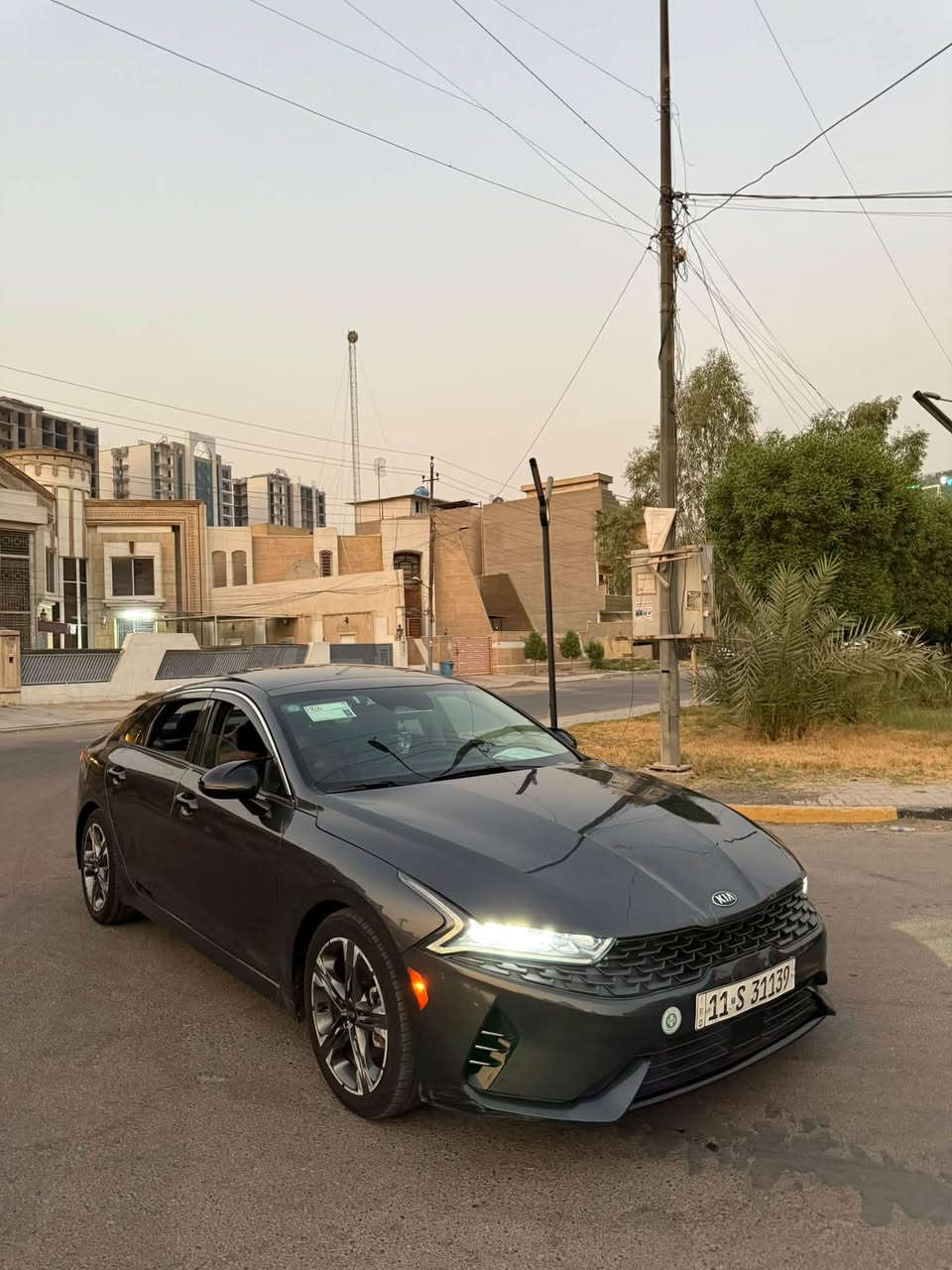 اعادة النشر بسبب الوعود الكاذبة وتم تنزيل السعر 148$فقط 🔥
Kia k5 2021 ✈️

فئه :EX اعلى مواصفات ب K5

🔴محرك السياره 1600 تيربو ✈️
🔸سقف بنوراما بل كامل 
🔸كشنات جلد + تبريد وتدفئه 
🔸تدفئه استيرن 
🔸كشنات خزن 
🔸13 سماعه Bose
🔸 شاشه متصله تدعم كاربلي واندرويد اوتو 
🔸قياده ذاتيه 
🔸مرايه شفط + قلاب ع وضع R
🔸شحن وايرلس
🔸5وضعيات قياده 
وبعد بيه هواي مواصفات 
السياره رقم بغداد وجاهزه مابيه اي مصرف 
🔸حادث السياره جاملغ خلفي فقط قبق صندوك مبدل اصلي نفس الون  بدون ايرباك السيارة  
📍 مكان السياره:بغداد الحرية  
السعر 148 وبيه مجال ماكو EX بهذا السعر 
واتساب :***********
تحياتي لجميع
