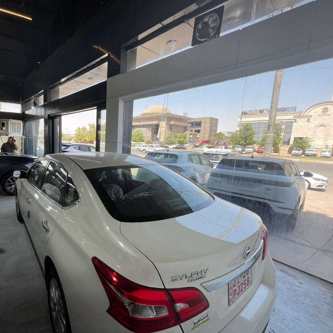 متوفر لدى معرض سيارات العراق 🚘 
سنترا وارد صيني بفتحه وبدون فتحه
قطعتين تبريد شاشه كامره خلفية
📍العنوان:اربيل شارع100
للاستفسار :
‭***********‬
‪+9647840592474‬
