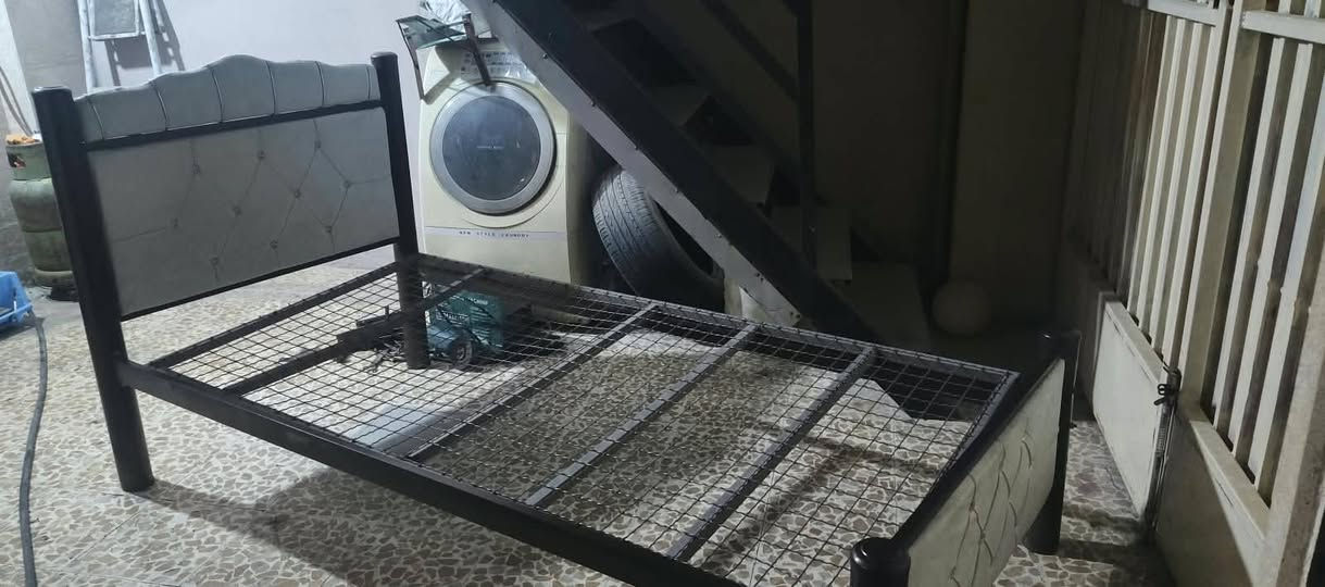 سرير حديد للبيع
مكان حي السماح
السعر ٣٥ للتواصل ***********
واتساب شغال
